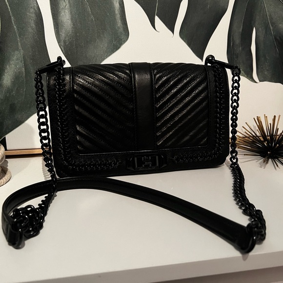 Rebecca Minkoff Chevron Quilted crossbody - Picture 2 of 15